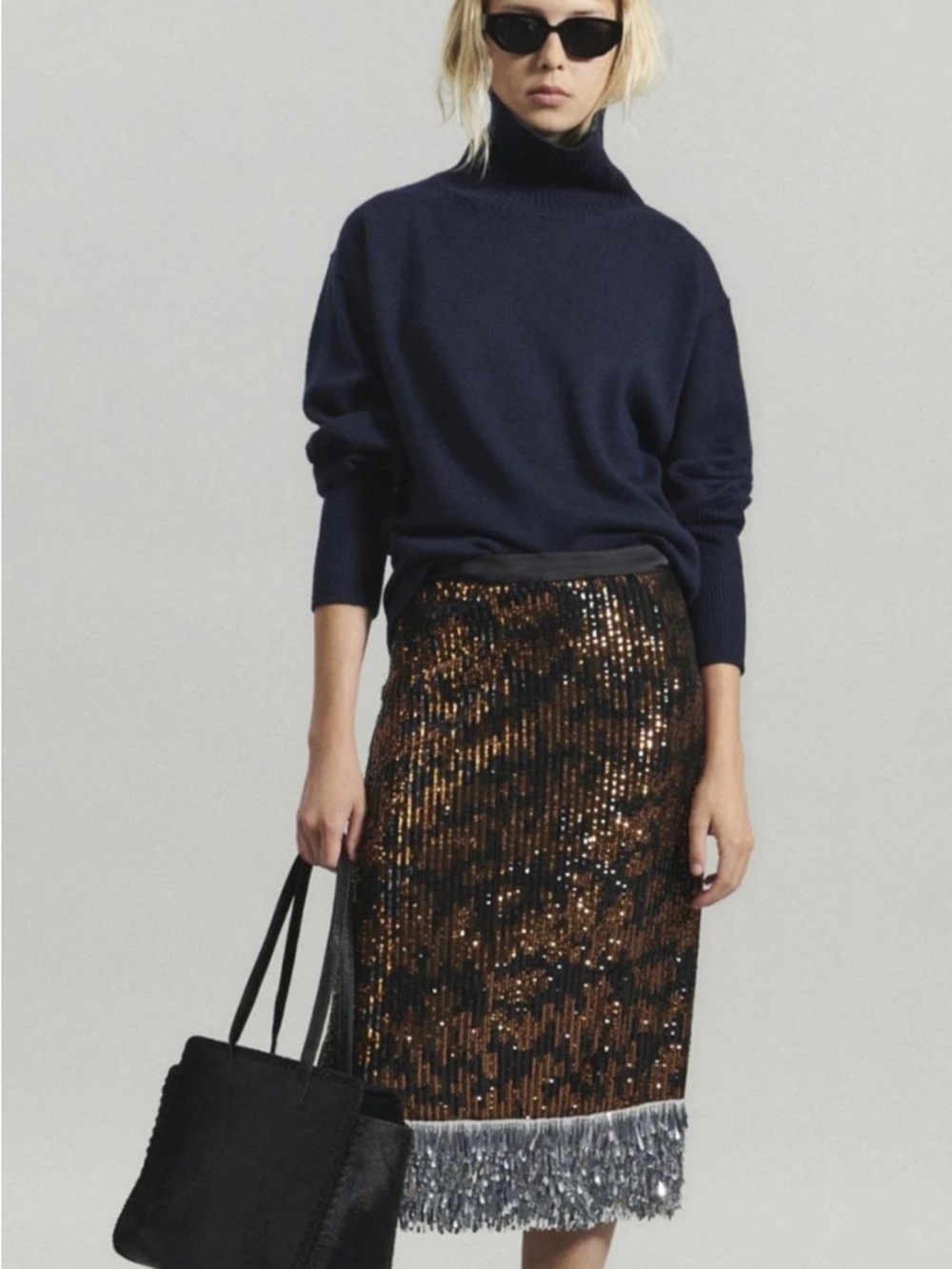 Like new! Rachel Comey Cater Skirt in Black, Bronze, and Silver Sequins Size 4!